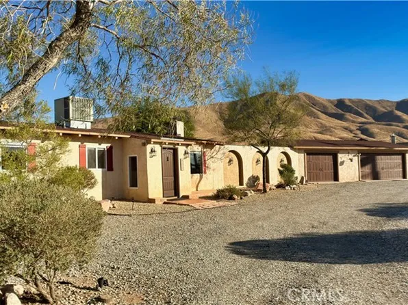 9525 Joshua St, Apple Valley, CA 92308