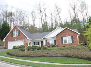 4809 Hickory Hill Dr, Roanoke, VA 24018