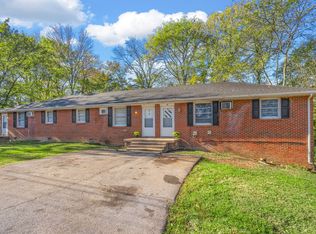 432 Circle Drive, Clarksville, TN 37043