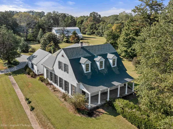85 Pine St, La Grange, TN 38046
