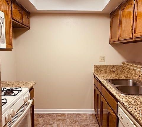 5th image of 235 N Cordova St APT G