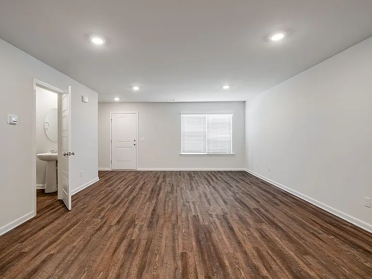 8 Red Robin Ct — Photo 9