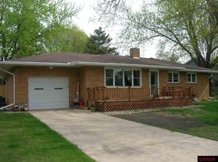 320 Prairie St E, Amboy, MN 56010