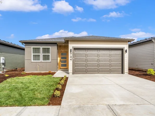 744 SE 34th St, Battle Ground, WA 98604