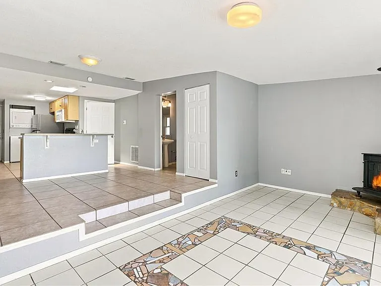 6714 Nina Rosa Dr #B — Photo 7
