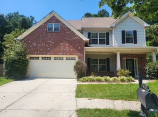 5733 Leaf Ridge Ln, Buford, GA 30518