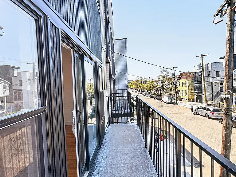 270 Hunterdon St #2 — Photo 39