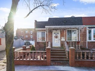 64-32 73rd Pl, Middle Village, NY 11379