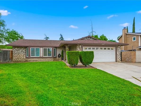 2395 W Chatka Ln, San Bernardino, CA 92410