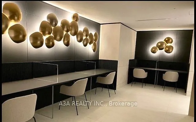 50 Upper Mall Way #Penthouse 02 — Photo 11