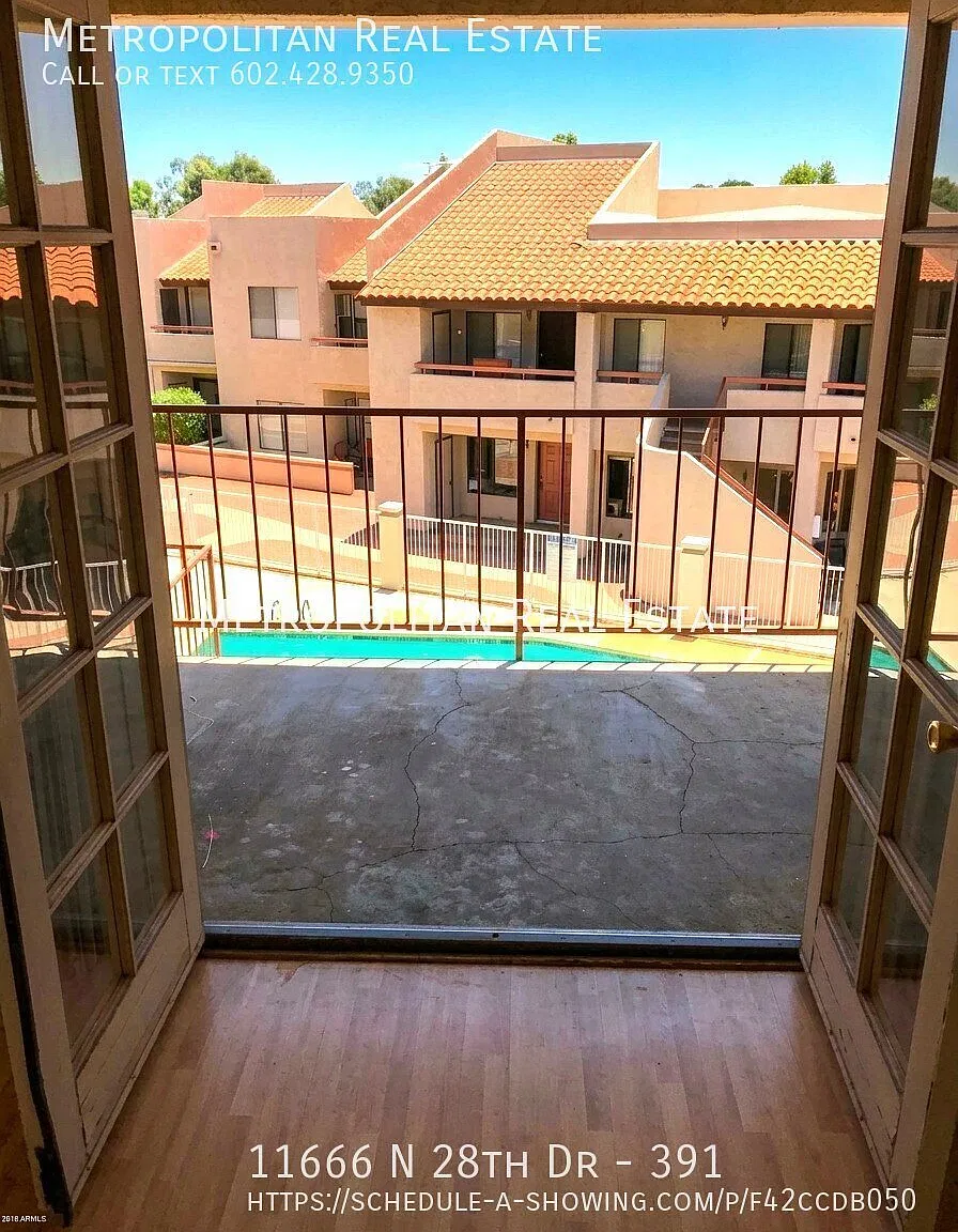 2 bed, 906 sqft, $950 — Photo 2
