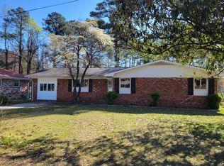 1939 Ashton Rd, Fayetteville, NC 28304