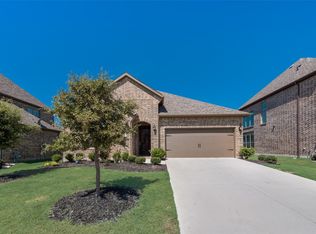 1016 Hummingbird Ct, Forney, TX 75126