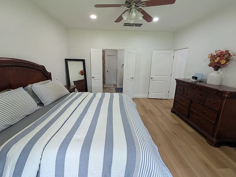 2729 Mirasol Loop — Photo 11