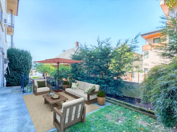 610 Aloha St APT 204, Seattle, WA 98109