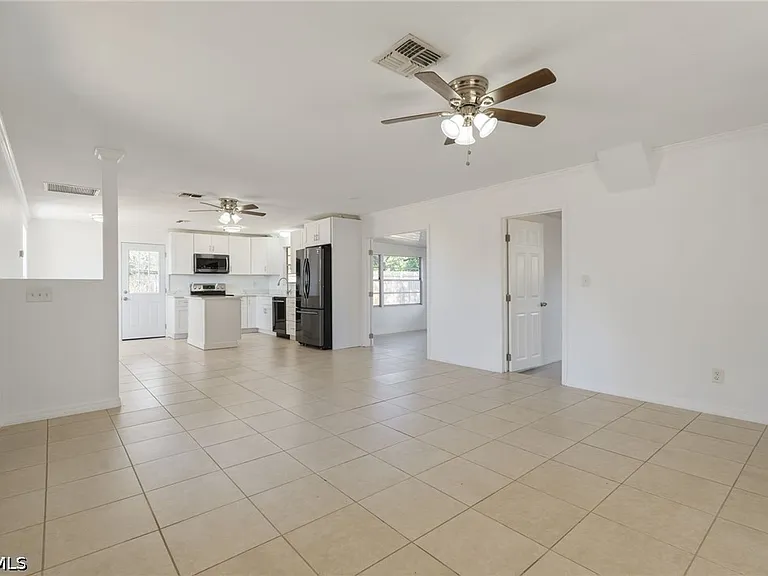 100 Contee Dr — Photo 2