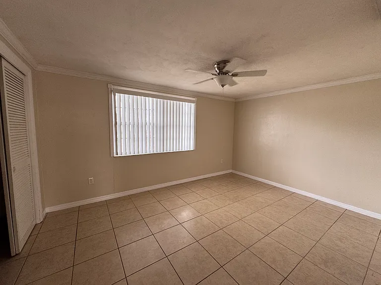 4220 Newbury Dr — Photo 11
