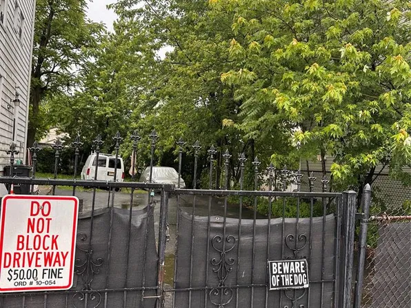 74 Pennington St, Paterson, NJ 07501