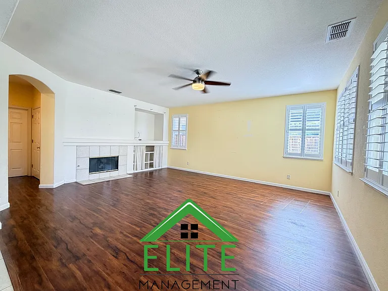 9424 Red Spruce Way — Photo 10
