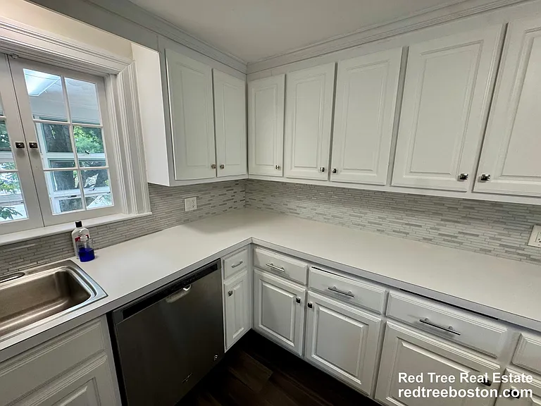 89 Stanley Rd #1A — Photo 2