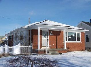 888 Antoine St, Wyandotte, MI 48192