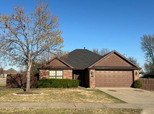 584 Liem Cir, Springdale, AR 72762