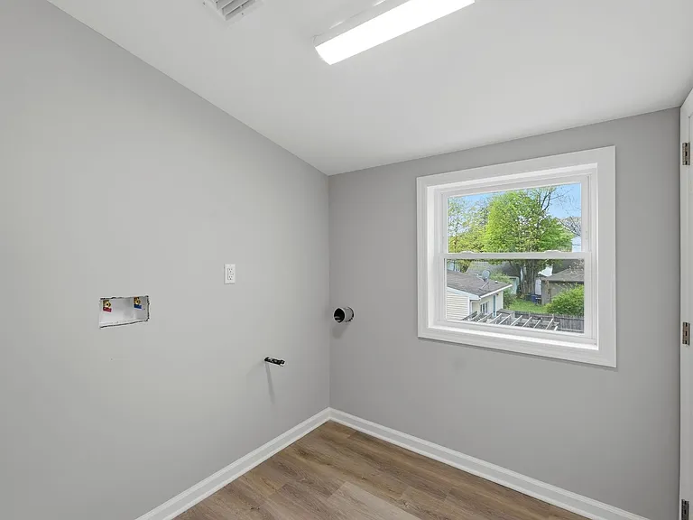 341 Diamond Bridge Ave #2 — Photo 9