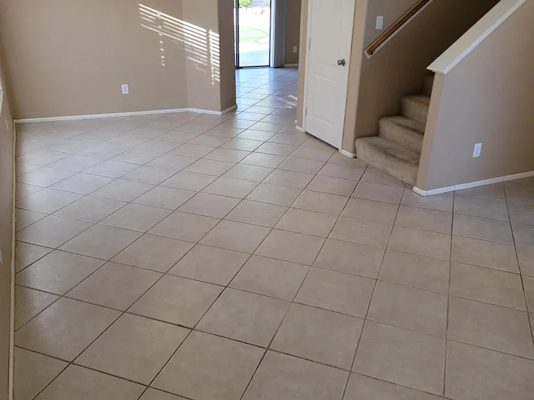 3618 E Potter Dr — Photo 13