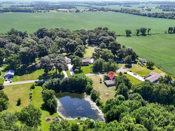 8909 N Lakewood Dr, Muncie, IN 47303
