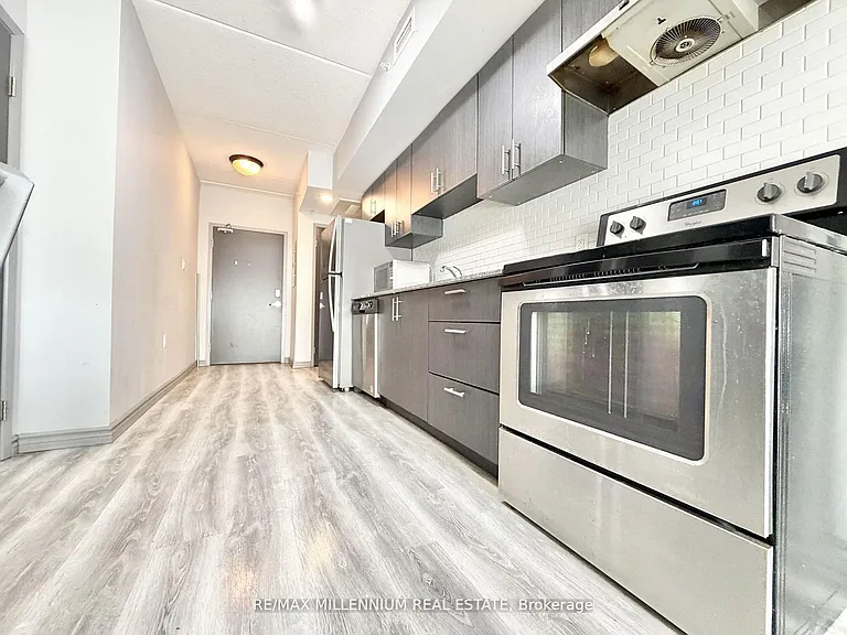275 Larch St #F210 — Photo 2