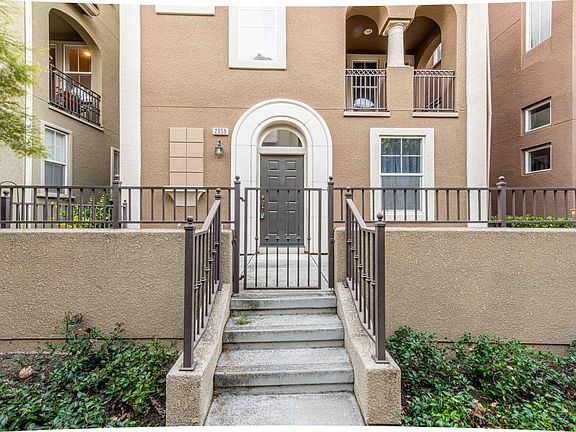 4th image of 2059 Mary Helen Ln
