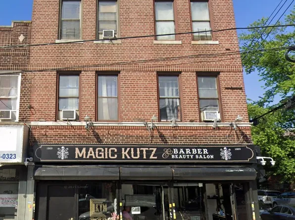 1869 Flatbush Avenue image 1 of 4