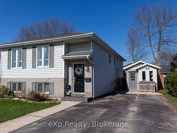3rd image of 2634 9th Ave E