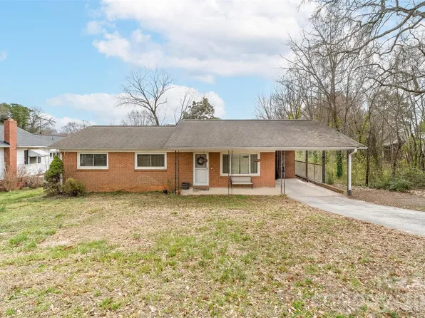 106 Blacksnake Rd, Stanley, NC 28164