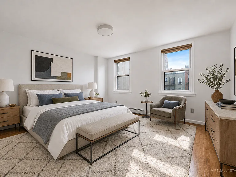 627 Warren St #3 — Photo 4