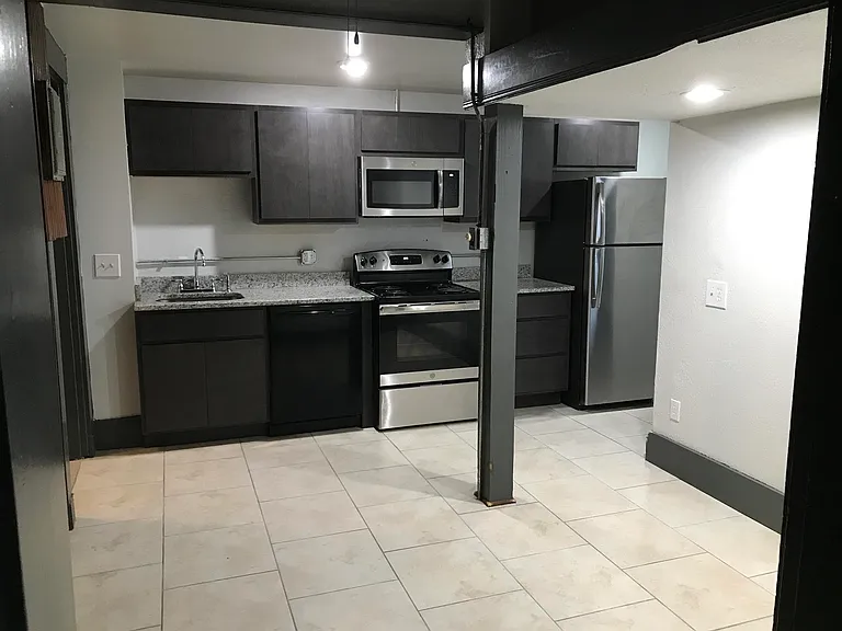 2612 Eden Avenue — Photo 5