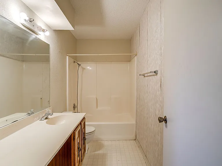 127 Allencrest Dr — Photo 33