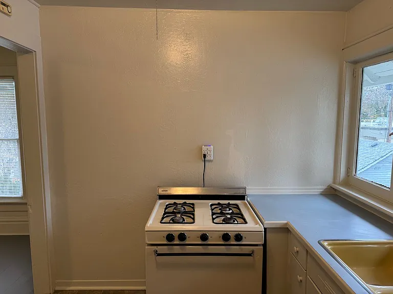 455 W 12th Ave #202 — Photo 8