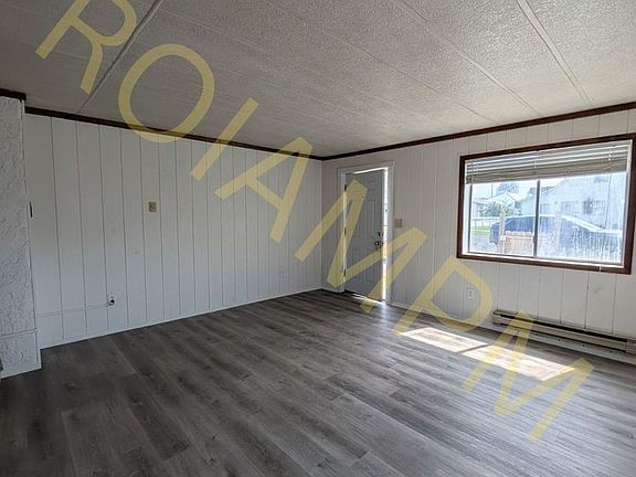 3rd image of 112 8th Ave S