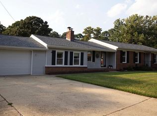 2708 Meadow Dr W, Chesapeake, VA 23321
