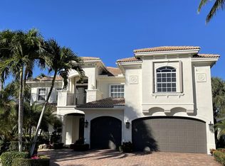 8695 Valhalla Dr, Delray Beach, FL 33446