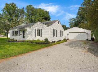 44 Maplewood Rd, Newark, OH 43055