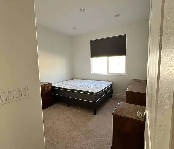 226 Bainbridge Ct — Photo 13