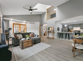 108 Morningside Dr NE, Hutchinson, MN 55350