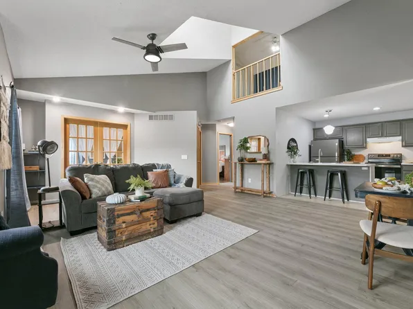 108 Morningside Dr NE, Hutchinson, MN 55350