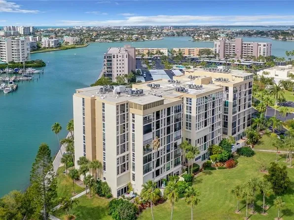 7400 Sun Island Dr S APT 405, South Pasadena, FL 33707