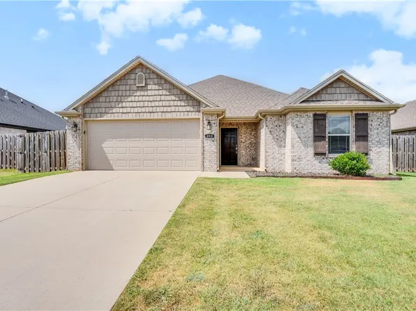 910 Sassafras Ln, Centerton, AR 72719