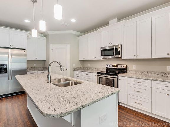 5th image of 9051 Quail Roost Dr