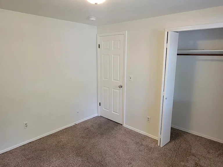 3571 N Chuckwagon Ave — Photo 4