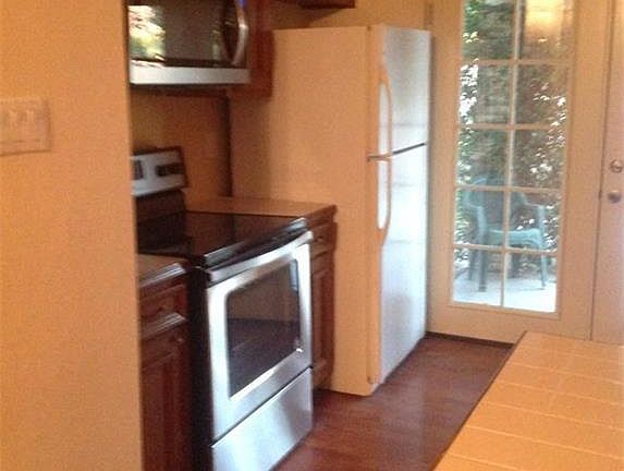 5th image of 7021 Portugal Dr APT C